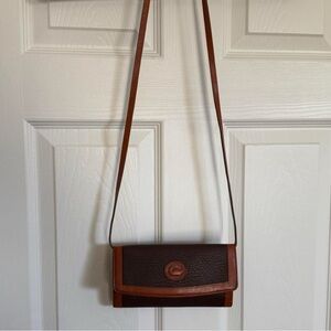 Vintage Dooney & Bourke Brown Pebbled Leather Crossbody Trifold Wallet Bag